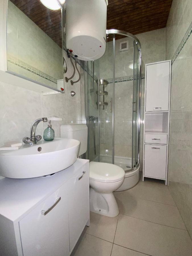 Apartment Andrea Baška Voda Екстериор снимка
