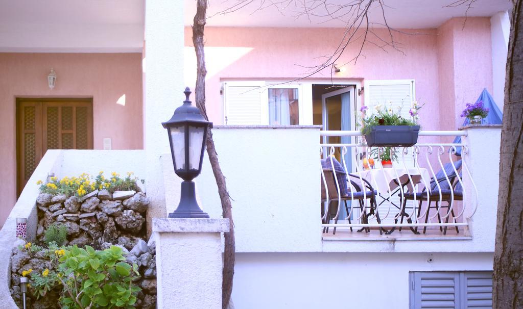 Apartment Andrea Baška Voda Екстериор снимка